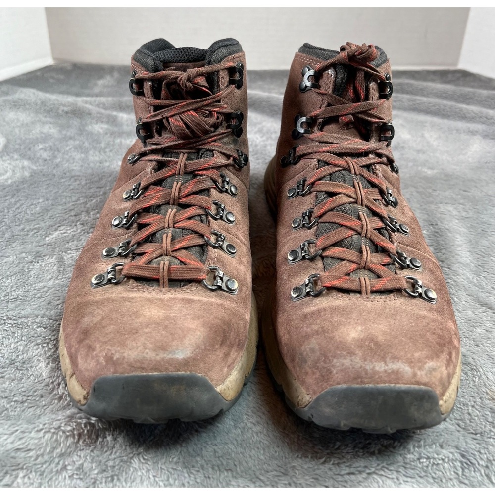 Danner Mountain 600 Hiking Boots Mens 7.5 Brown Leather Waterproof Vibram Sole